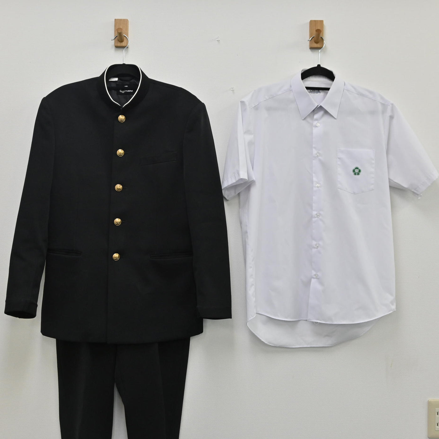 【中古】石川県 金沢市立泉中学校 男子制服 3点（学ラン・シャツ・ズボン）sf001255