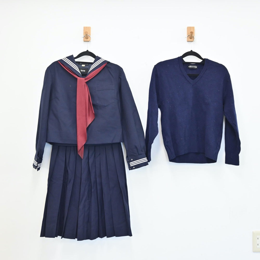 【中古】東京都 実践女子学園 女子制服 4点（スカート・セーラー服・ニット）sf001460