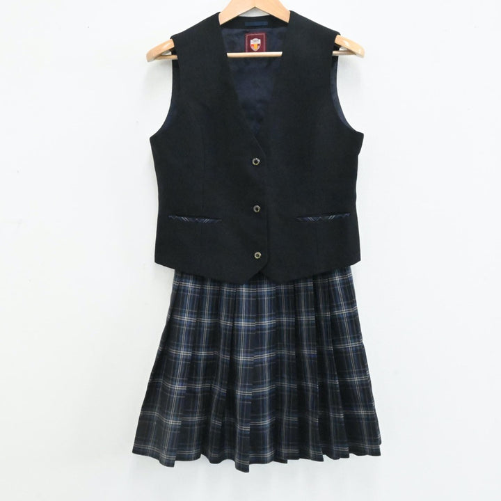 【中古】東京都 花咲徳栄高校 女子制服 5点（ブレザー・ベスト・スカート・ニット）sf001569