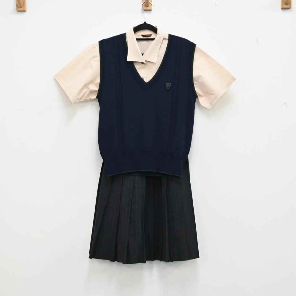 【中古】愛媛県 新田高校 女子制服 3点（スカート・ニットベスト・シャツ）sf001640