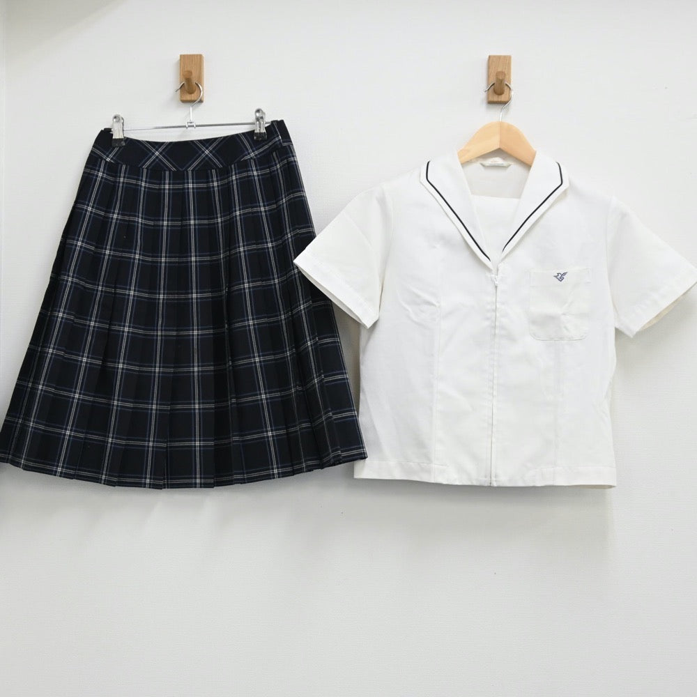 【中古】秋田 秋田県立湯沢翔北高校 女子制服 2点（シャツ・スカート）sf001905