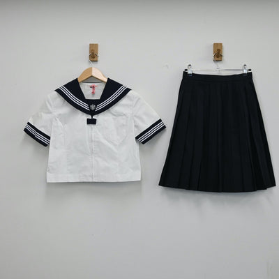 【中古】東京都 目白研心中学校 女子制服 2点（セーラー服・スカート）sf001950
