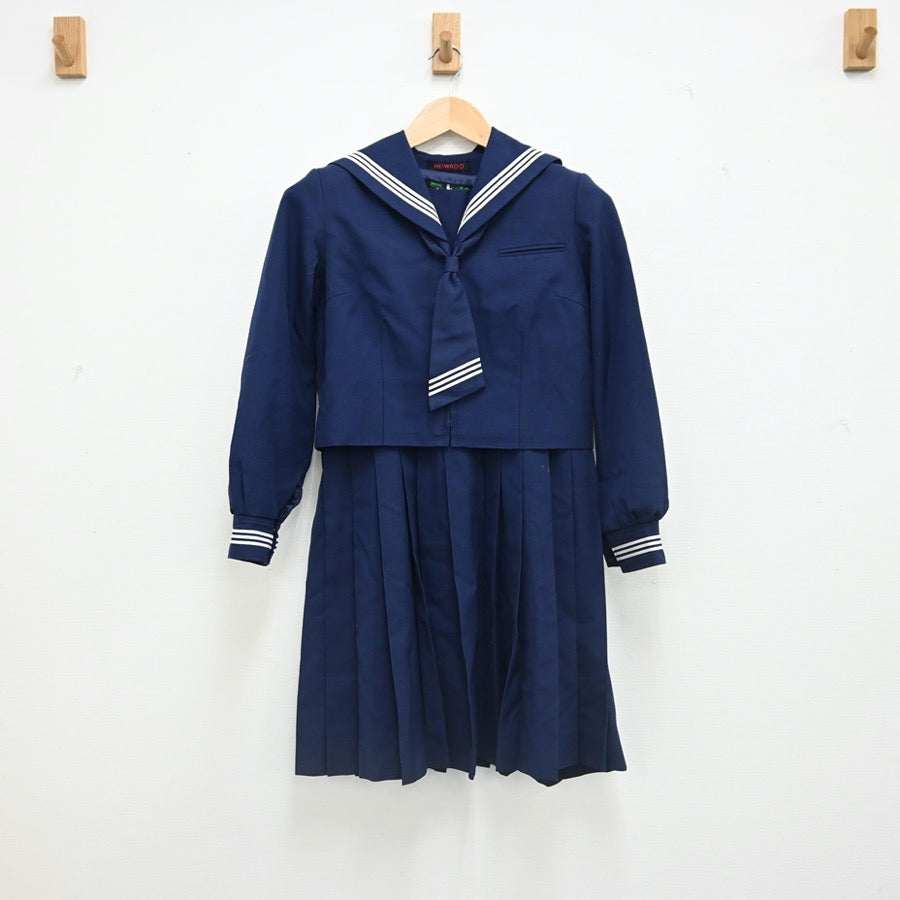 【中古】埼玉県 越谷市立武蔵野中学校 女子制服 2点（セーラー服・ジャンパースカート）sf002363