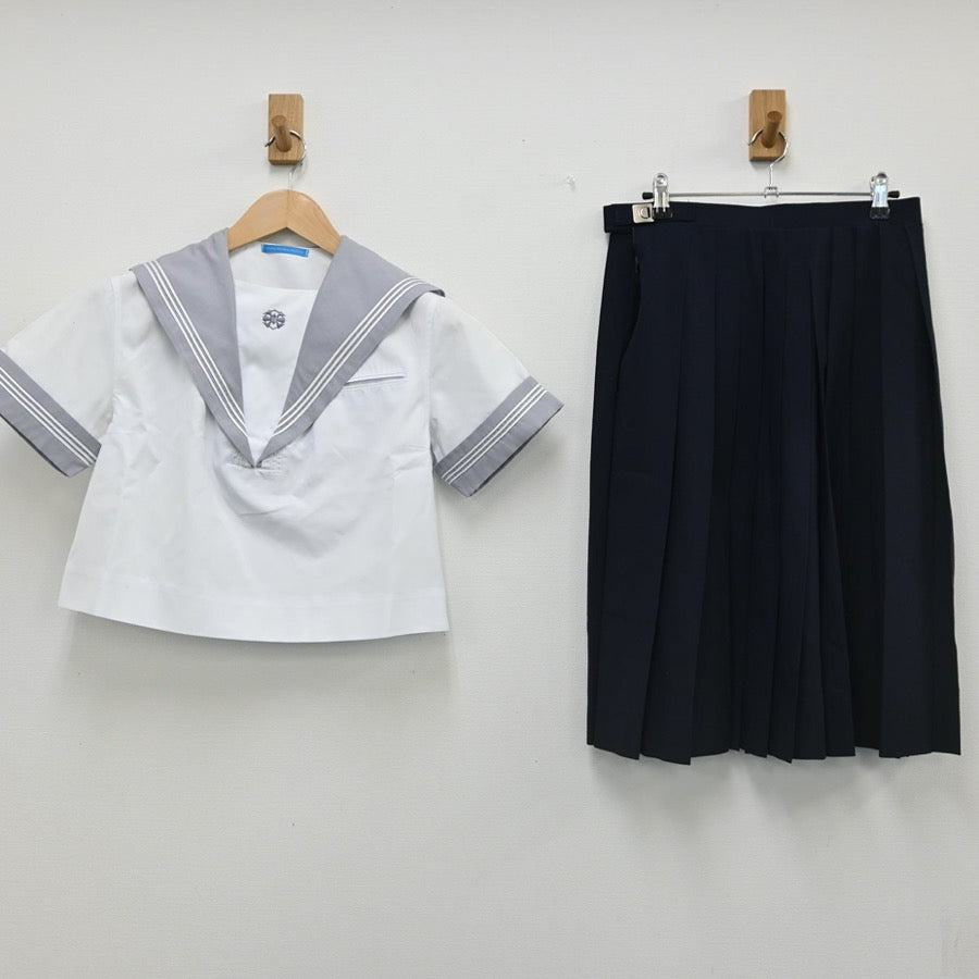 【中古】北海道 函館市立北中学校 女子制服 2点（セーラー服・スカート）sf002390