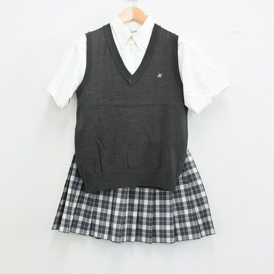 【中古】東京都 日本大学附属豊山女子高等学校 女子制服 3点（シャツ・ニットベスト・スカート）sf003248