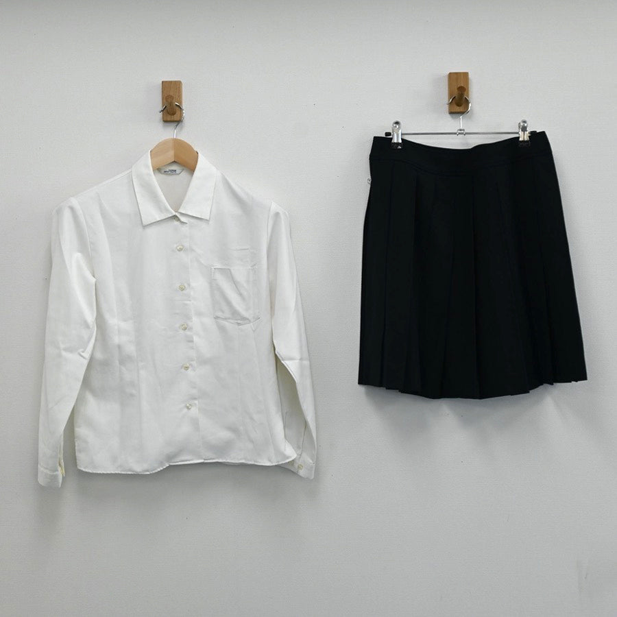 【中古】東京都 日本大学附属豊山女子高等学校 女子制服 4点（ブレザー・シャツ・ニット・スカート）sf003254