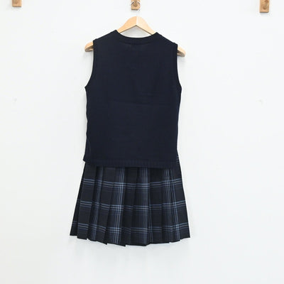 【中古】福岡県 中村学園女子高等学校 女子制服 3点（ニットベスト・スカート）sf003370
