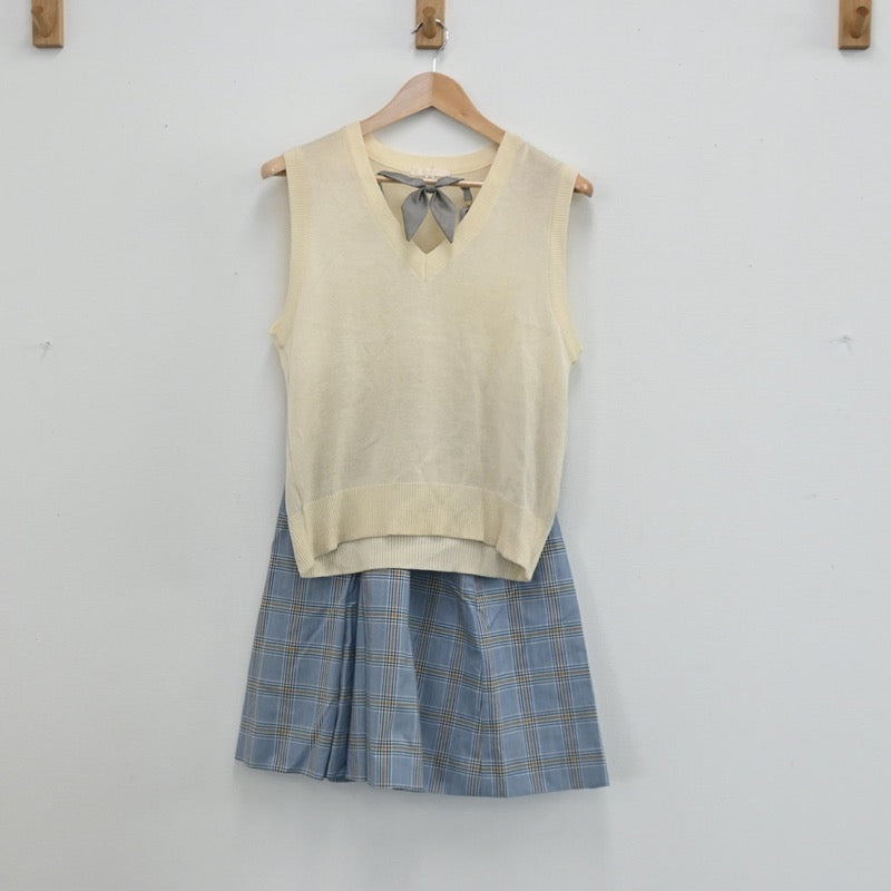 【中古】神奈川県 洗足学園中学校 女子制服 3点（ニットベスト・スカート）sf003374