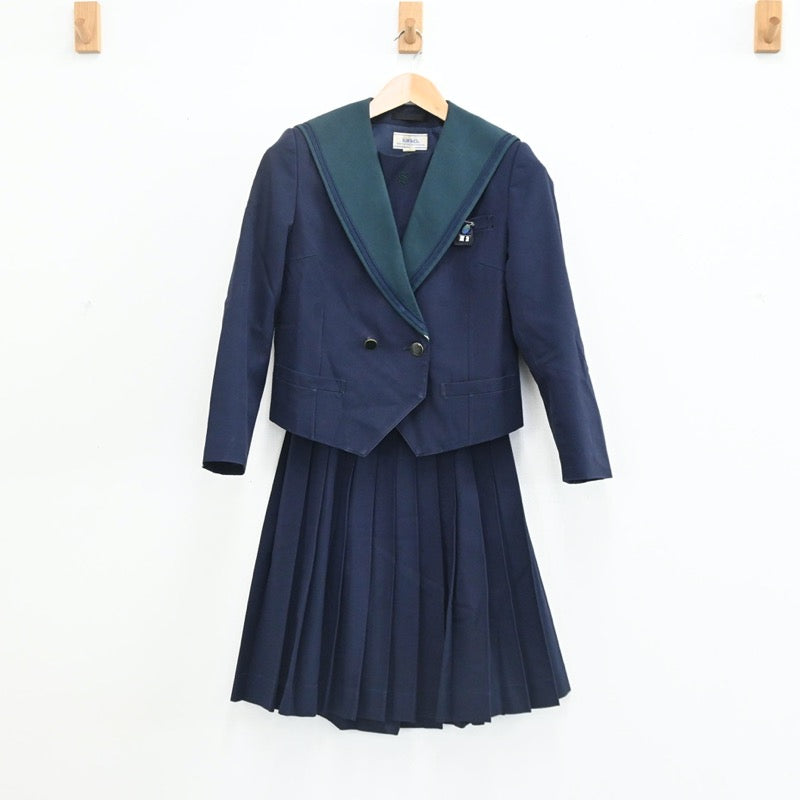 【中古】石川県 清泉中学校 女子制服 4点（セーラー服・ベスト・スカート）sf003394