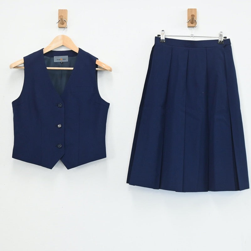 【中古】埼玉県 朝霞市立朝霞第二中学校 女子制服 4点（シャツ・ベスト・スカート）sf003420