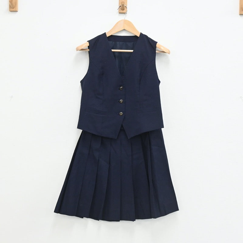 【中古】埼玉県 浦和実業高校 女子制服 2点（ベスト・スカート）sf003483
