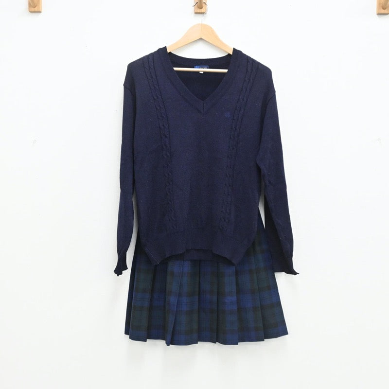 【中古】千葉県 千葉敬愛高校 女子制服 4点（ブレザー・ニット・スカート）sf003525