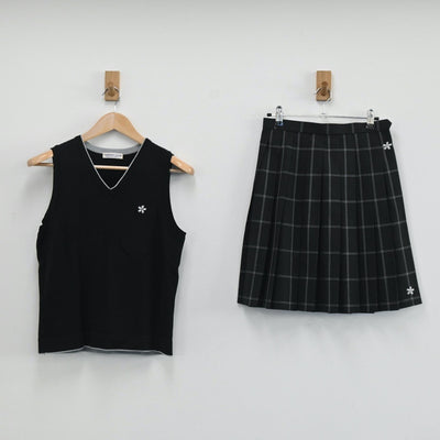 【中古】鹿児島県 鹿児島県立明桜館高等学校 女子制服 3点（ニットベスト・スカート）sf003627
