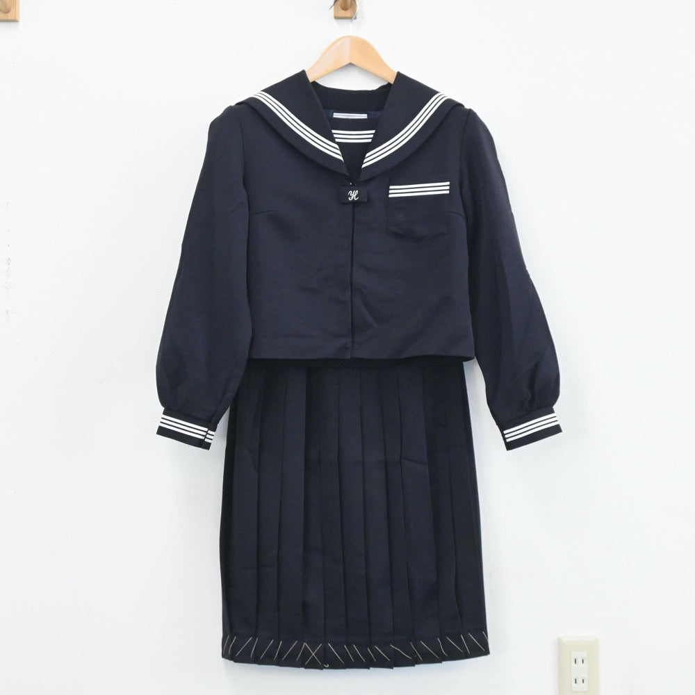 【中古】滋賀県 五個荘中学校 女子制服 2点（セーラー服・スカート）sf003937