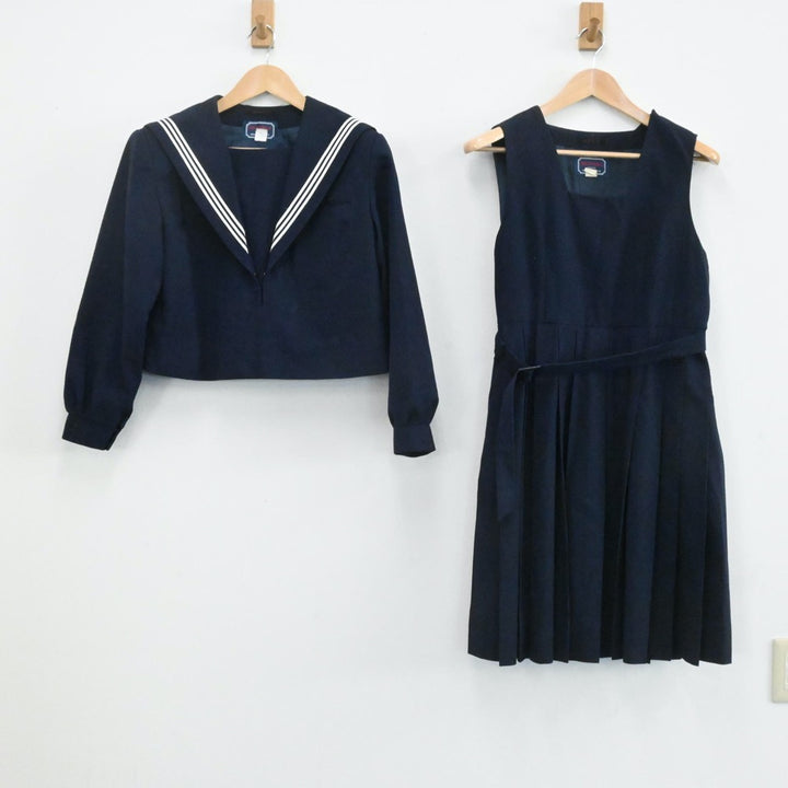 【中古】福岡県 福岡県立宗像高校 女子制服 2点（セーラー服・ジャンパースカート）sf004008