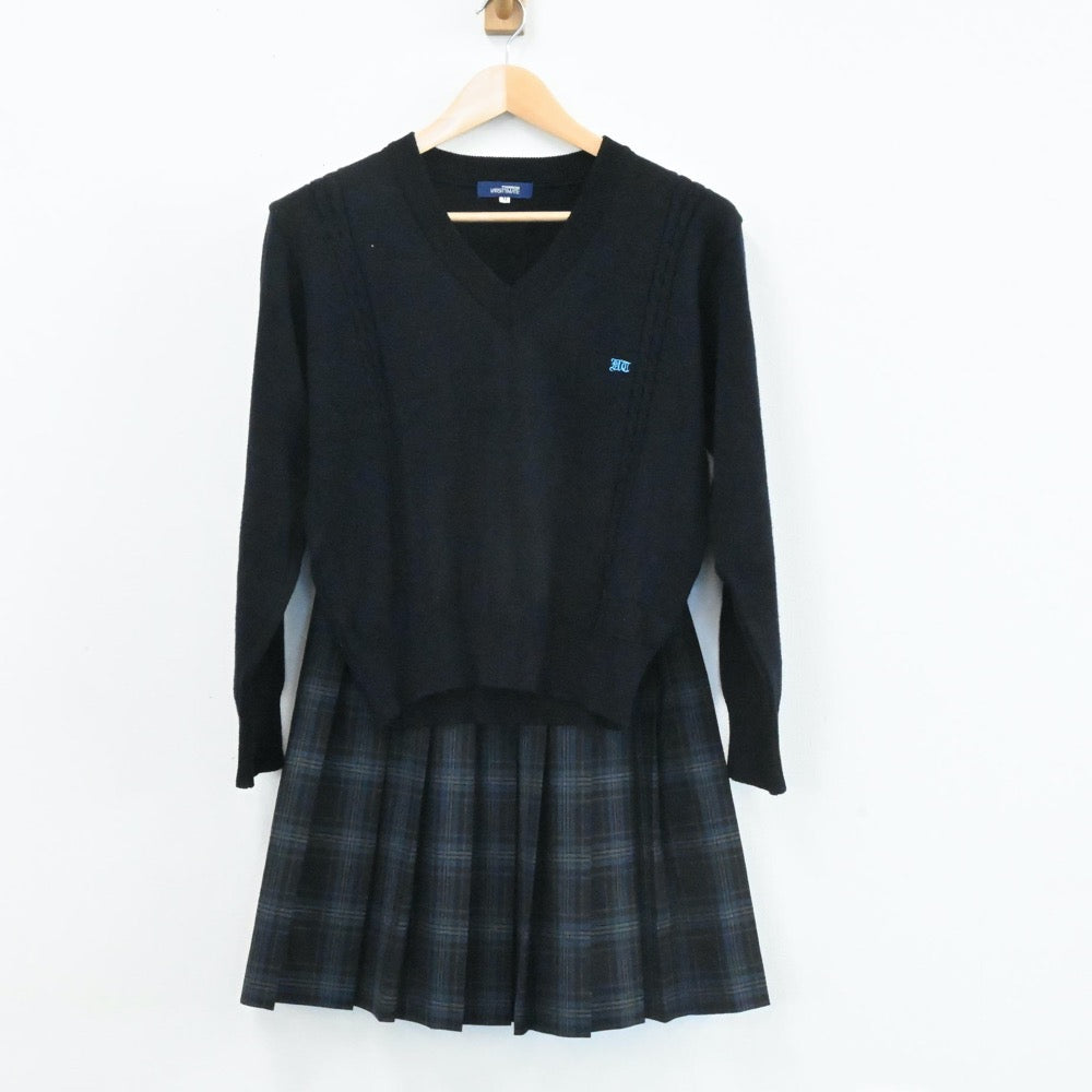 【中古】埼玉県 花咲徳栄高等学校 女子制服 4点（ブレザー・ニット・スカート）sf004059