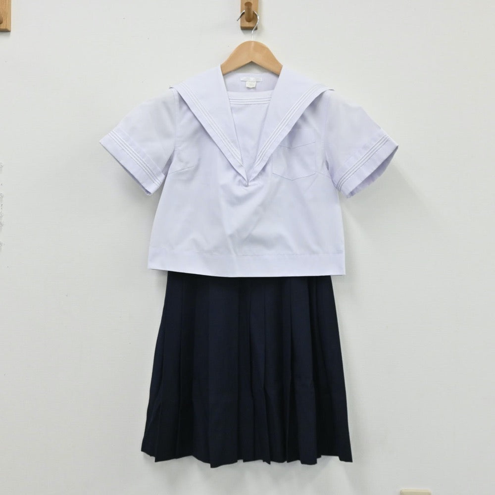 【中古】石川県 遺愛女子高等学校 女子制服 2点（シャツ・スカート）sf004414