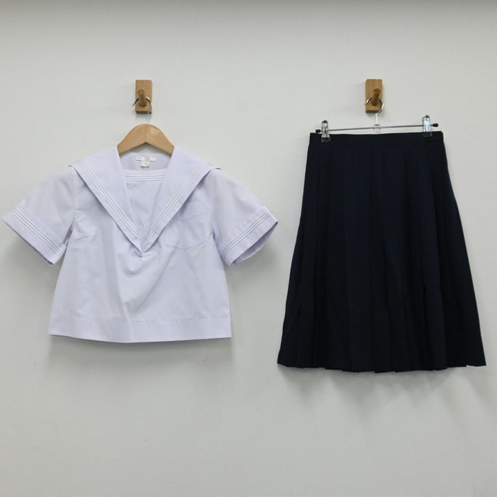 【中古】石川県 遺愛女子高等学校 女子制服 2点（シャツ・スカート）sf004414