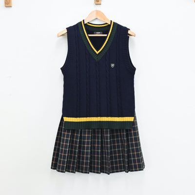 【中古】群馬県 桐生第一高等学校 女子制服 2点（ニットベスト・スカート）sf004752