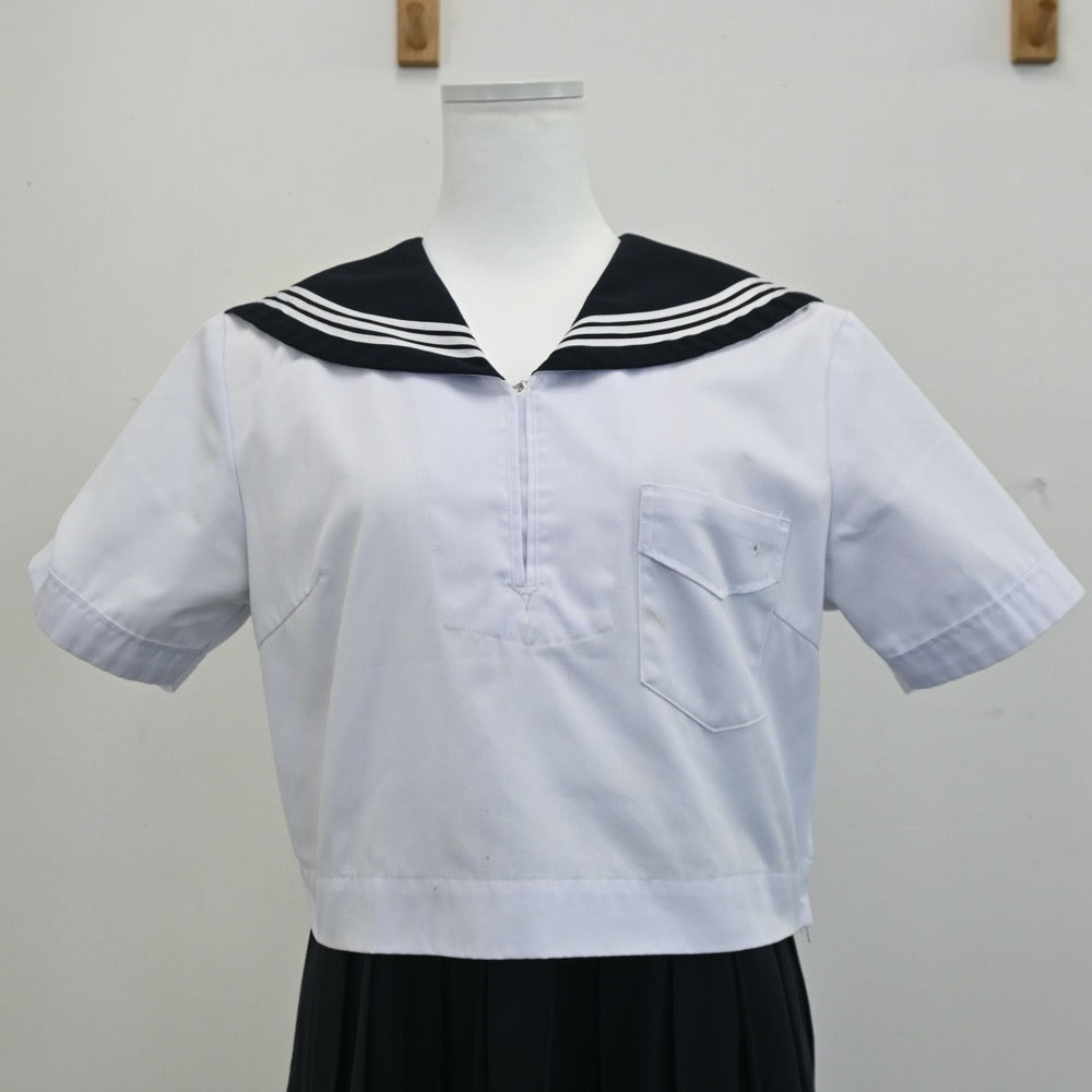 【中古】福岡県 精華女子高等学校 女子制服 3点（セーラー服・スカート）sf005455