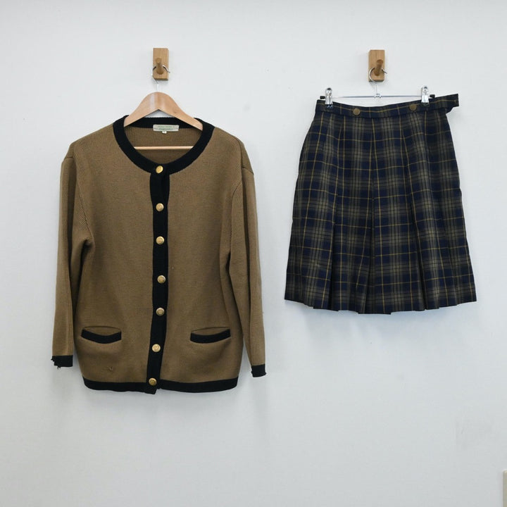 【中古制服】福岡県 福岡女子高等学校 女子制服 3点（ブレザー・スカート・ニット）sf006106【リサイクル学生服】 | 中古制服通販パレイド