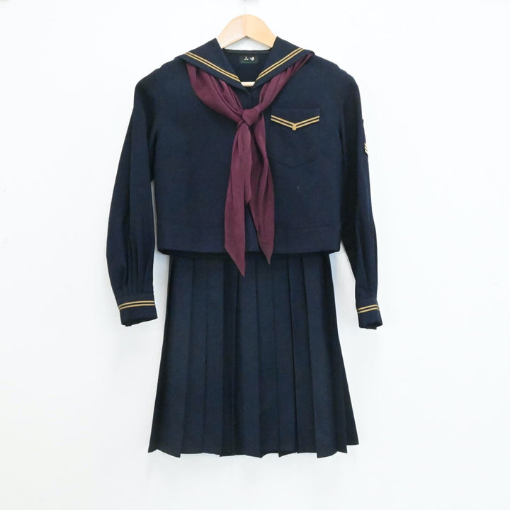 東洋英和女学院　4点セット❣️ 東洋英和女学院高等部（東京都）の制服セットを買い取らせて頂き