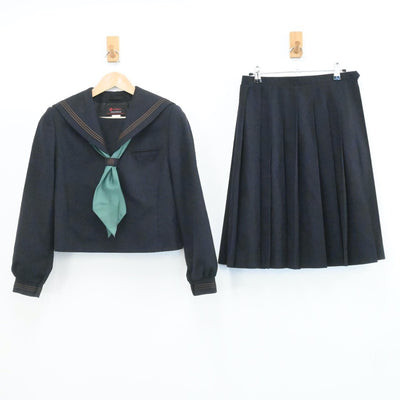 【中古】東京都 大田区立大森第四中学校 女子制服 2点（セーラー服・スカート）sf006523