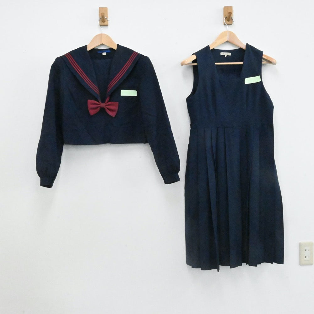 【中古】福岡県 春日野中学校 女子制服 4点（ニット・セーラー服・ジャンパースカート）sf006728