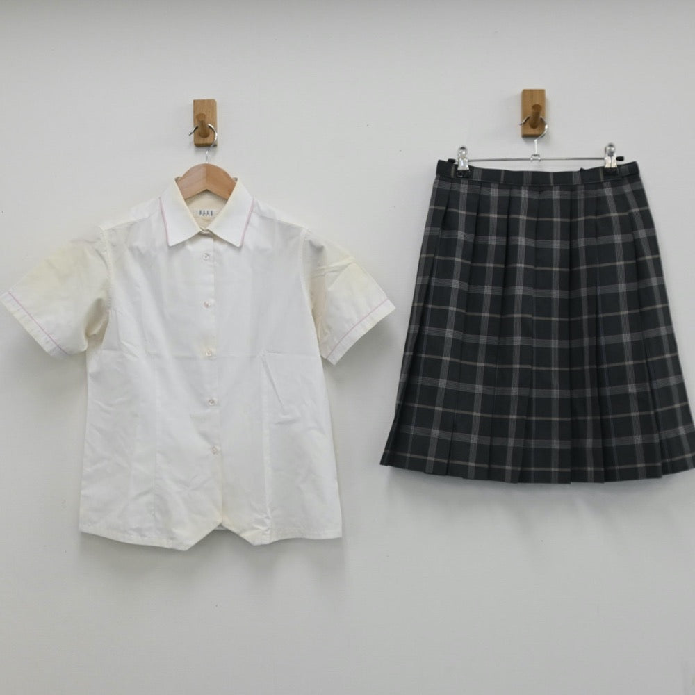 【中古】愛知県 至学館高等学校 女子制服 5点（ブレザー・シャツ・スカート）sf007424