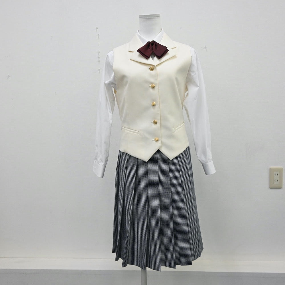 【中古】神奈川県 聖セシリア 女子中学校・高等学校 女子制服 5点（ブレザー・ベスト・シャツ・スカート）sf007591