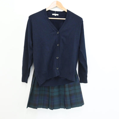 【中古】埼玉県 獨協埼玉高等学校 女子制服 4点（ブレザー・ニット・スカート）sf007914