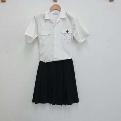 【中古】愛知県 石巻中学校 女子制服 4点（セーラー服・シャツ・スカート）sf007937