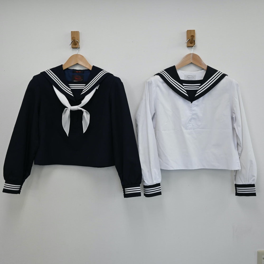 比治山女子高等学校　指定コート 中古】滋賀県 比叡山高等学校 女子制服 2点 (ニット) sf083704