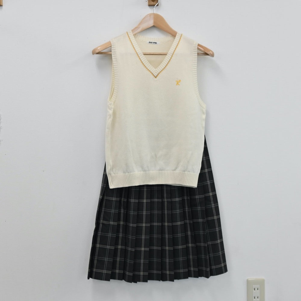 【中古】北海道 屯田北中学校 女子制服 4点（セーラー服・ニットベスト・スカート）sf008464