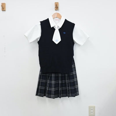 【中古】愛知県 聖カピタニオ女子高等学校 女子制服 3点（シャツ・ニットベスト・スカート）sf009090