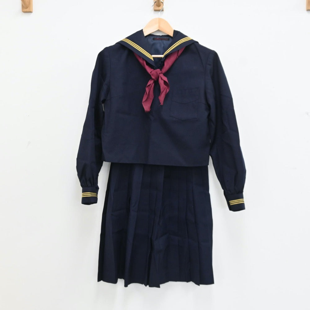 【中古】青森県 弘前学院聖愛中学高等学校 女子制服 2点（セーラー服・スカート）sf009234