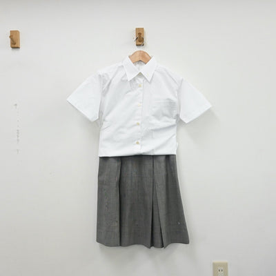 【中古】滋賀県 栗東高等学校 女子制服 2点（シャツ・スカート）sf010657