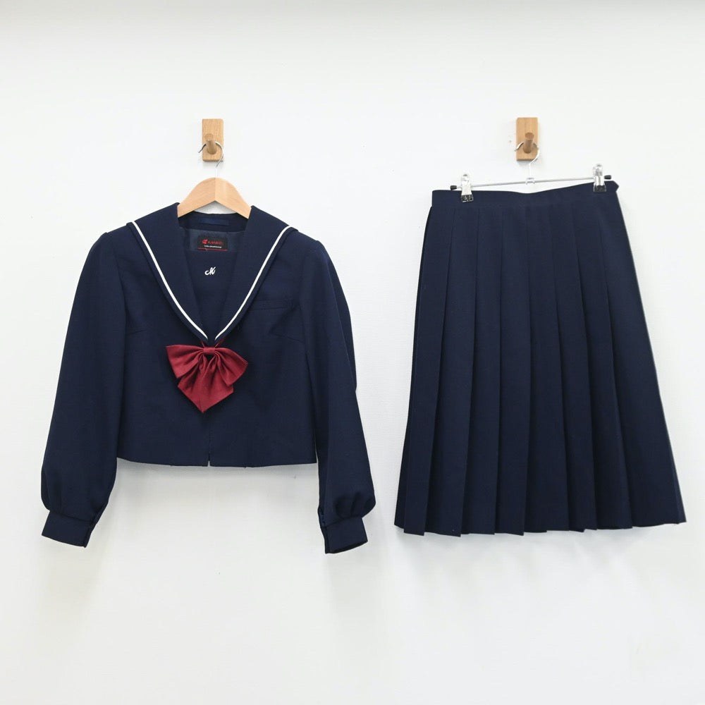 【中古】北海道 北海道恵庭市立恵み野中学校 女子制服 2点（セーラー服・スカート）sf010784