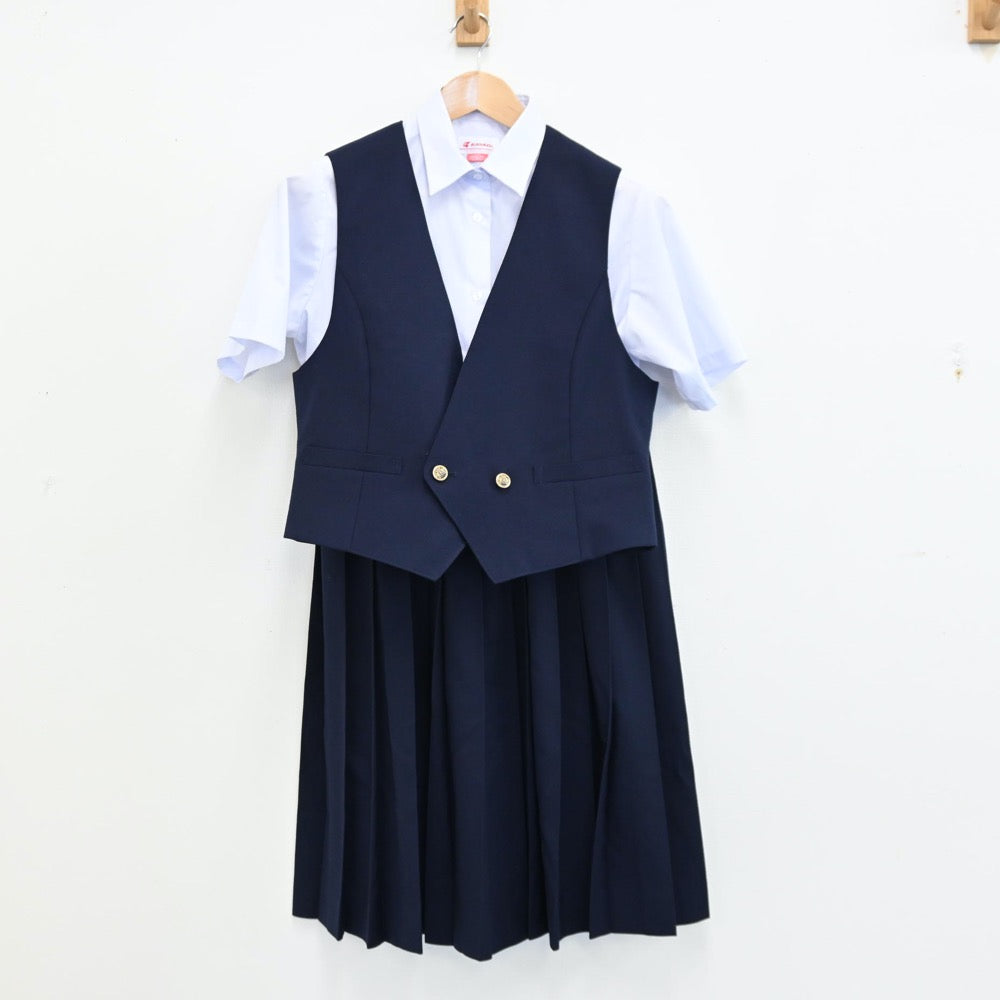 【中古】青森県 青森市立甲田中学校 女子制服 4点（セーラー服・シャツ・ベスト・スカート）sf011368