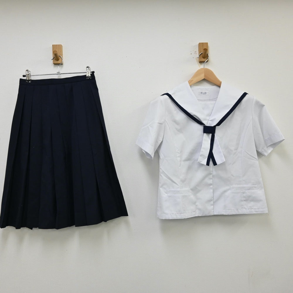 【中古】福島県 須賀川市立西袋中学校 女子制服 2点（セーラー服・スカート）sf011983