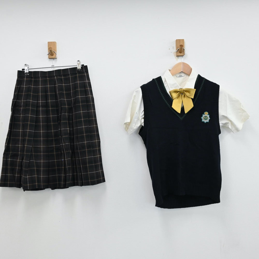 【中古】福岡県 九州産業大学付属九州高等学校 女子制服 5点（シャツ・ニットベスト・スカート）sf011987