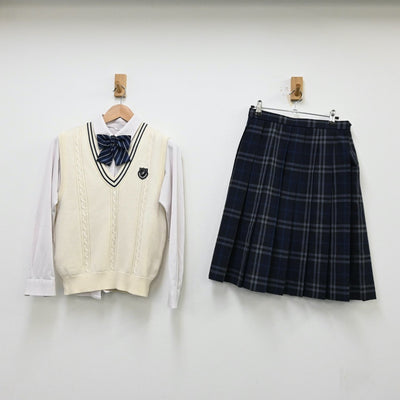 【中古】鹿児島県 吹上高等学校 女子制服 4点（シャツ・ニットベスト・スカート）sf012075