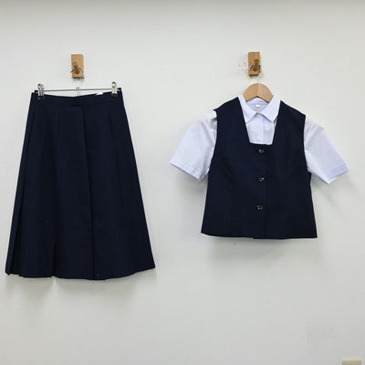 【中古】千葉県 勝田台中学校 女子制服 3点（シャツ・ベスト・スカート）sf012170