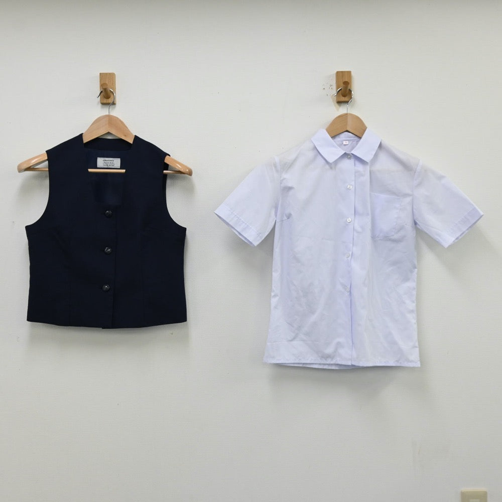 【中古】千葉県 勝田台中学校 女子制服 3点（シャツ・ベスト・スカート）sf012170