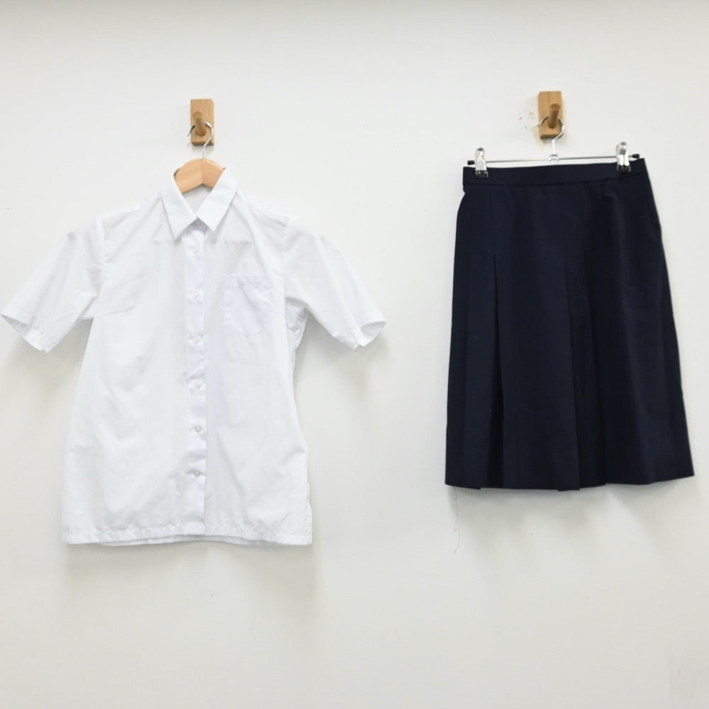 【中古】東京都 狛江第四中学校 女子制服 3点（シャツ・ベスト・スカート）sf012228