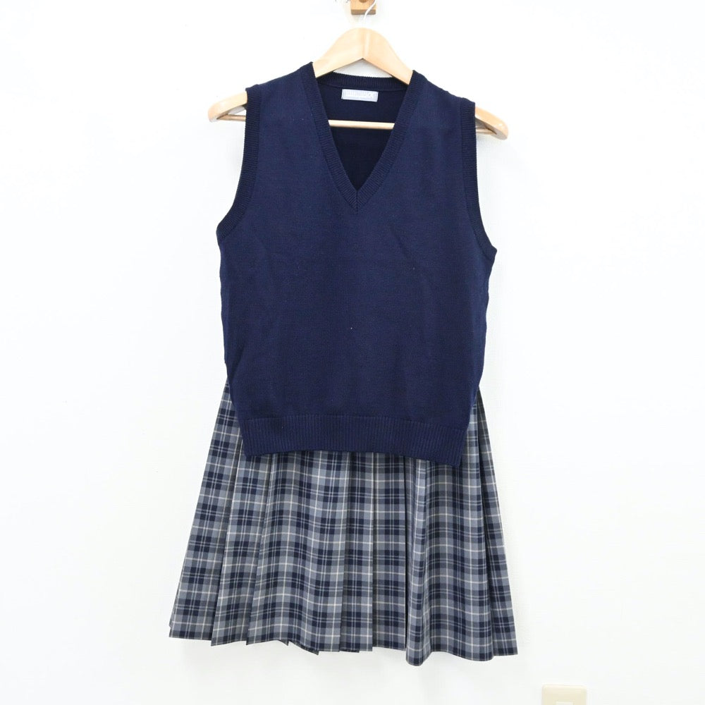 【中古】大阪府 楠葉西中学校 女子制服 2点（ニットベスト・スカート）sf012320