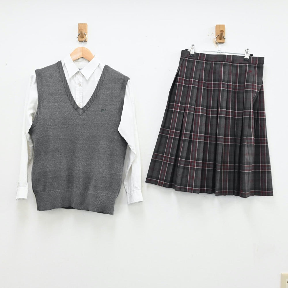 【中古】埼玉県 埼玉県立鳩ヶ谷高等学校 女子制服 3点（シャツ・ニットベスト・スカート）sf012353