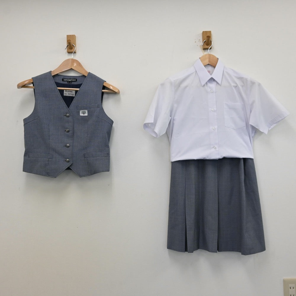 【中古】東京都 大田区立田園調布中学校 女子制服 3点（シャツ・ベスト・スカート）sf012394