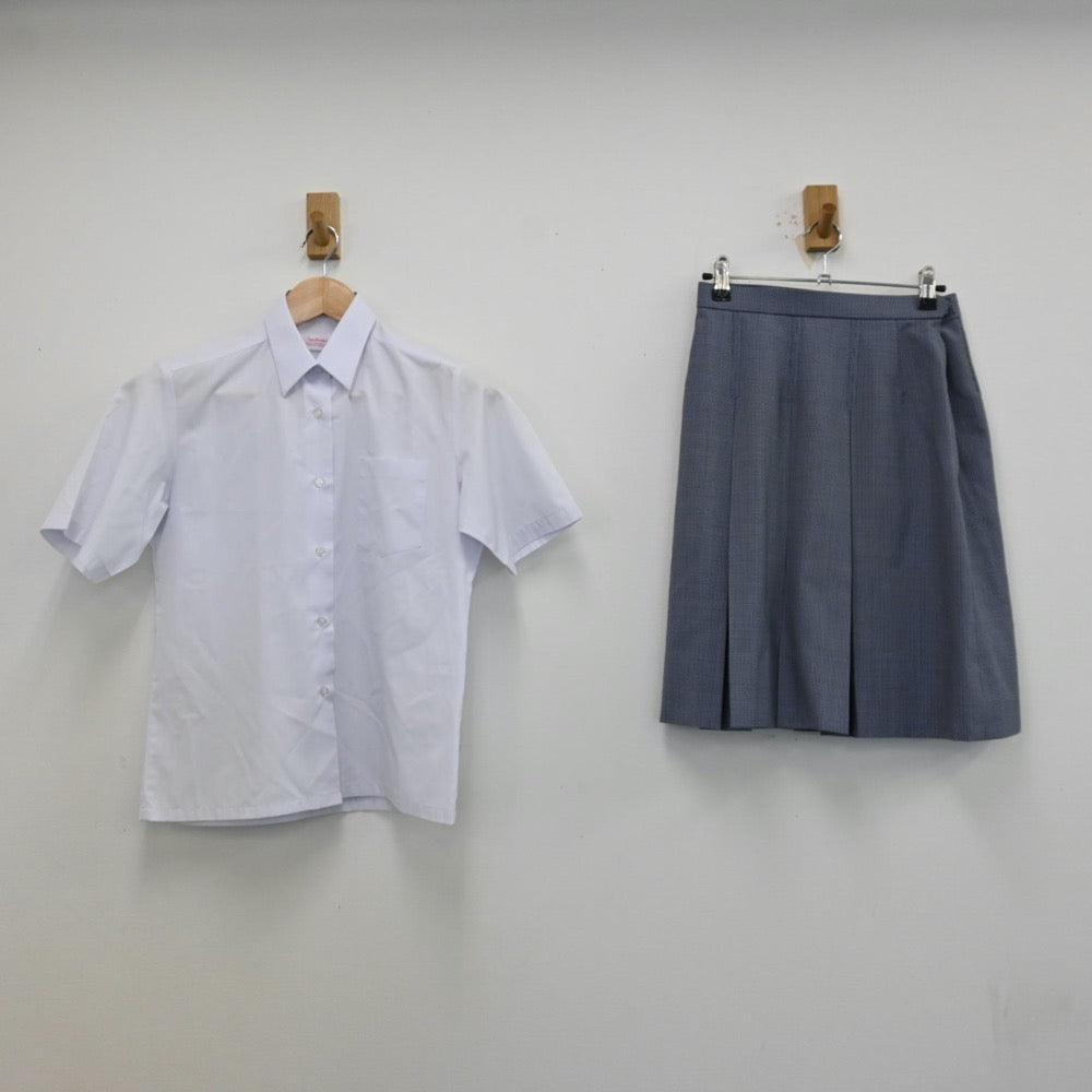 【中古】東京都 大田区立田園調布中学校 女子制服 3点（シャツ・ベスト・スカート）sf012394