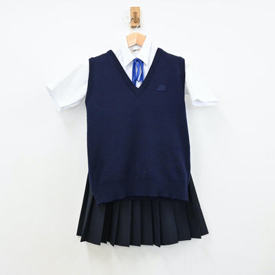 【中古】市立守山中学校 女子制服 5点（シャツ・ニットベスト・スカート・スカート）sf012412